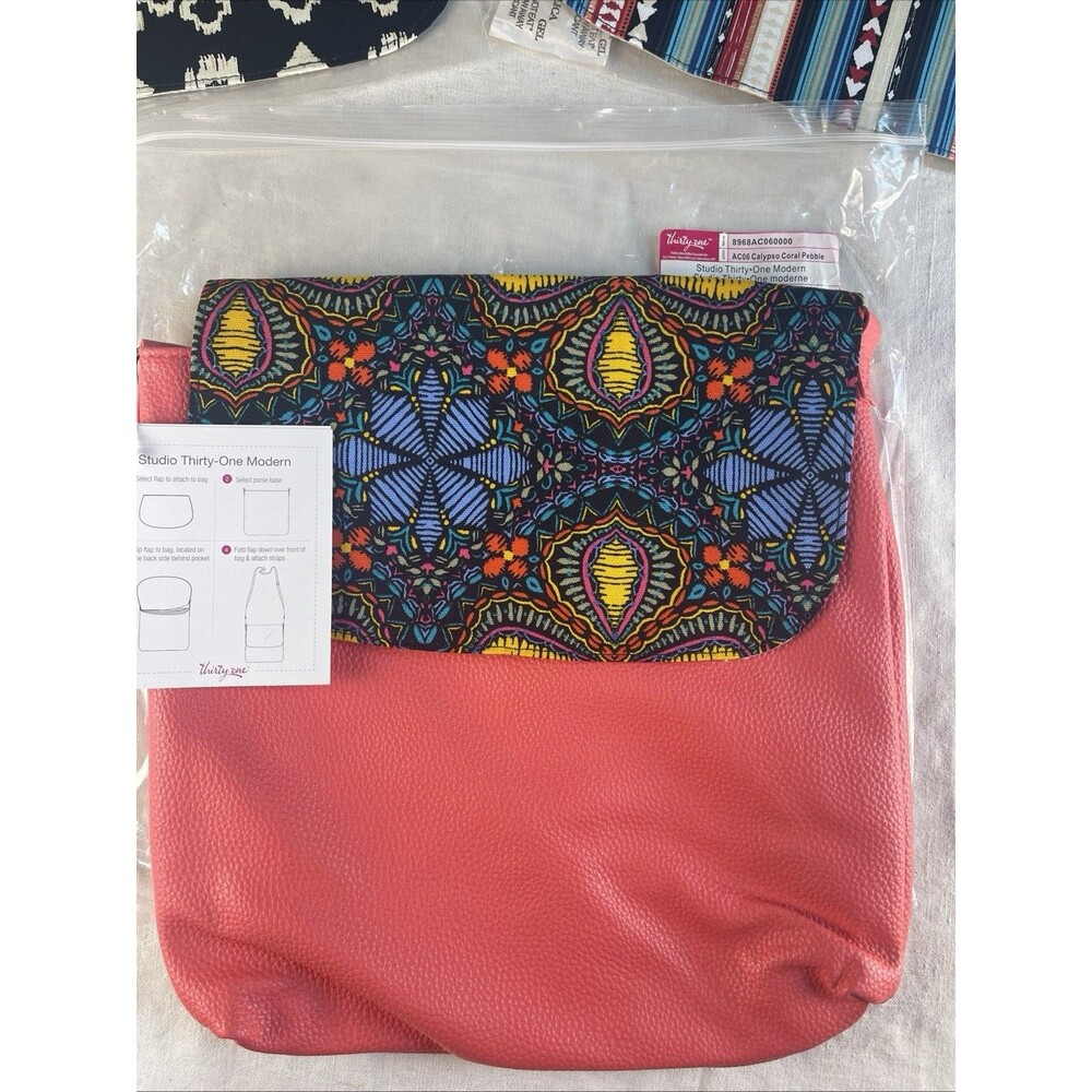 Studio Thirty-One Modern Crossbody: Calypso Coral Pebble w/Interchangable Flaps - Picture 1 of 9